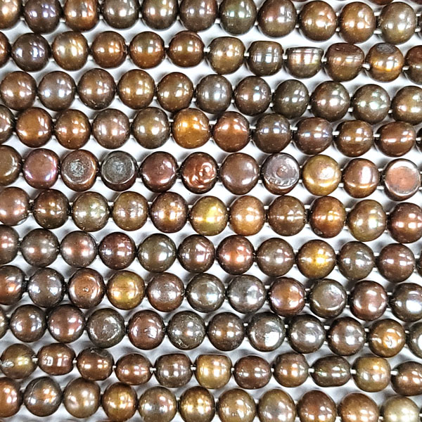 FRESHWATER PEARL BUTTON 2 HOLE 8-9MM CHOCOLATE